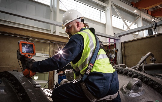 使用工業(yè)內(nèi)窺鏡檢測(cè)場(chǎng)景圖 使用工業(yè)內(nèi)窺鏡檢測(cè)場(chǎng)景圖